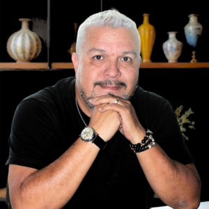Pável Álvarez Pedroza: Líder Transformacional y Estratega Digital